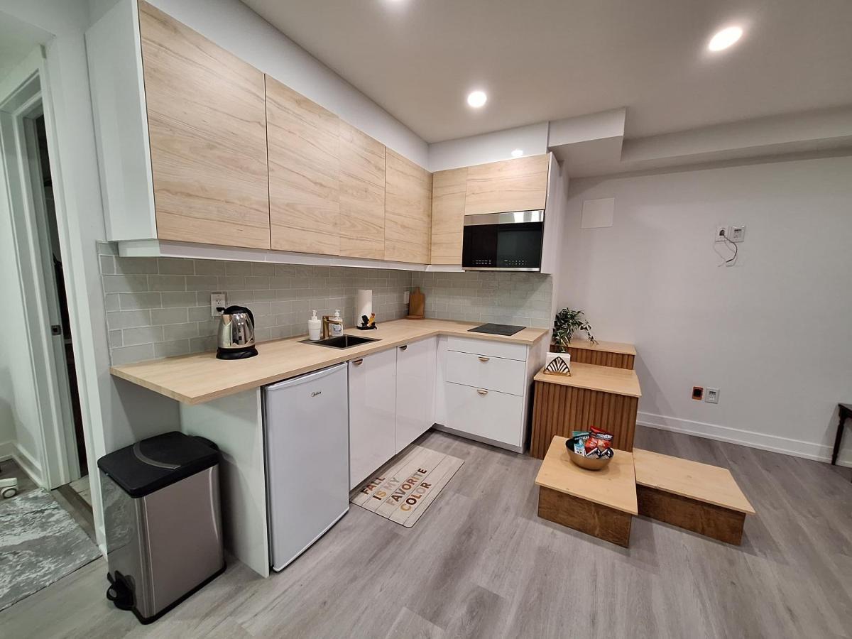 Independent Basement Studio Suite أوتاوا المظهر الخارجي الصورة